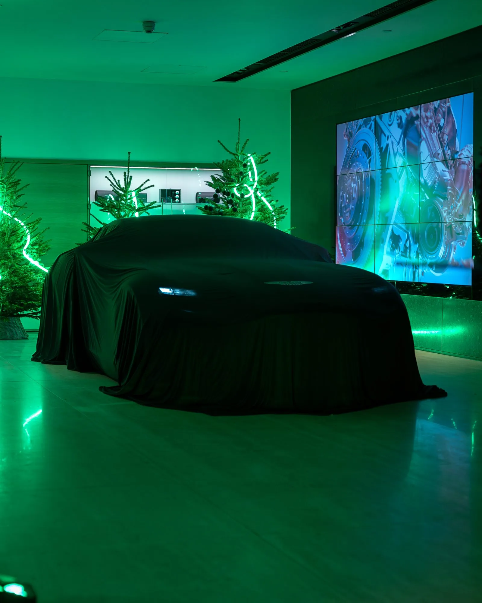 Aston Martin Vanquish launch with the Mr Flavour bespoke cocktail bar in the Mayfair showroom